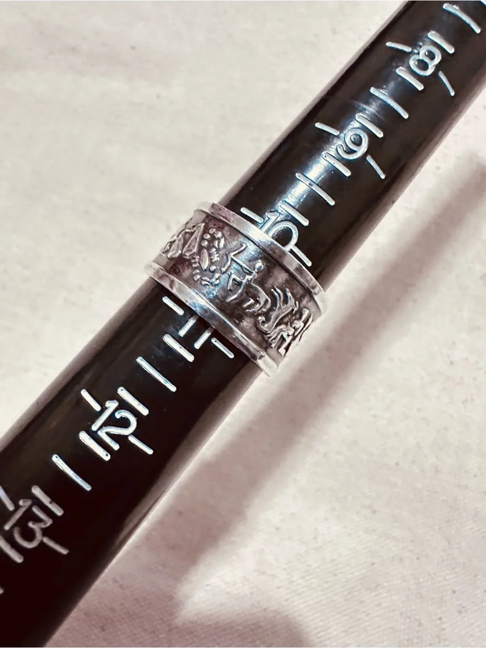 Vintage | Ring | Engraved Wide Silver-Tone Band Ring with Figurative Motif